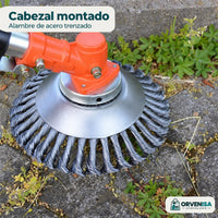 Cabezal montado en la desbrozadora